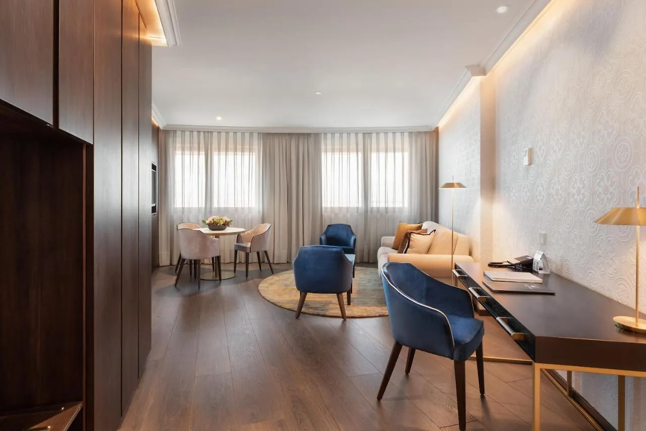 Eurostars Universal Lisboa 5*,